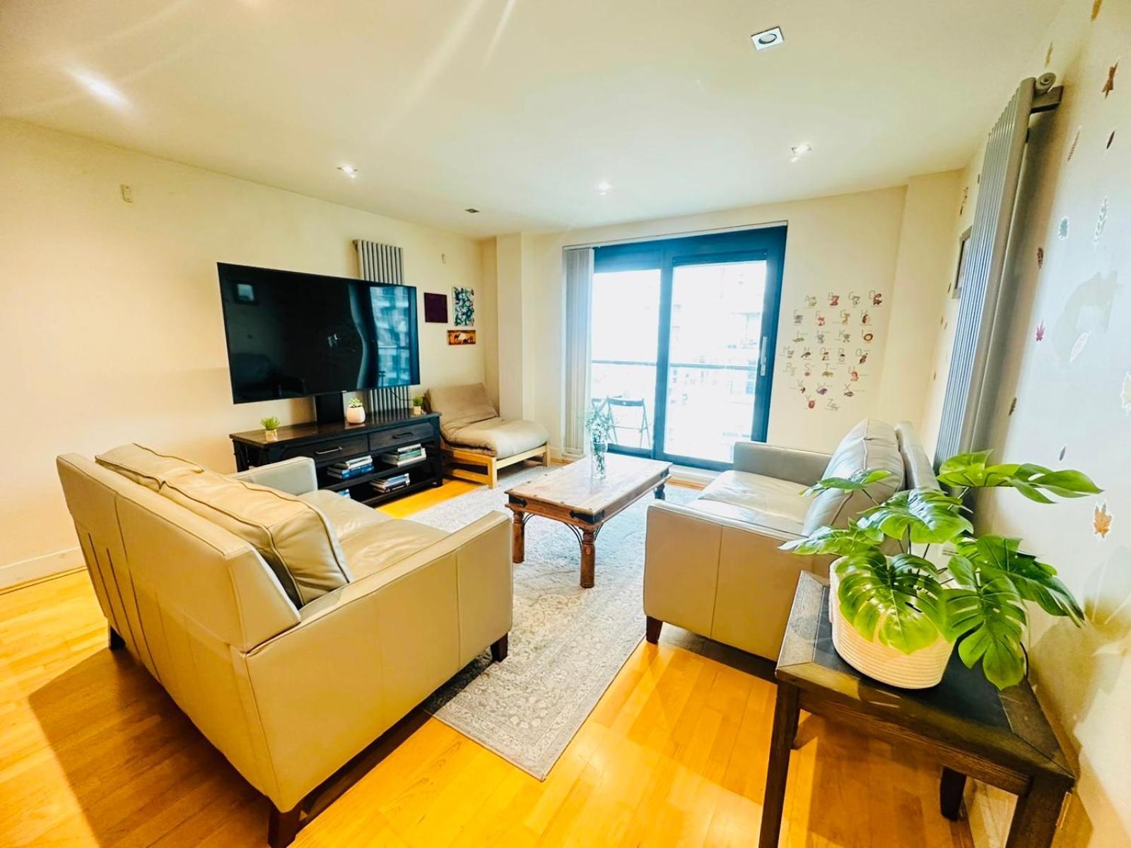 Modern 2Bed 2Bath Apartment Canary Wharf - Upto 5 Person Лондон Экстерьер фото