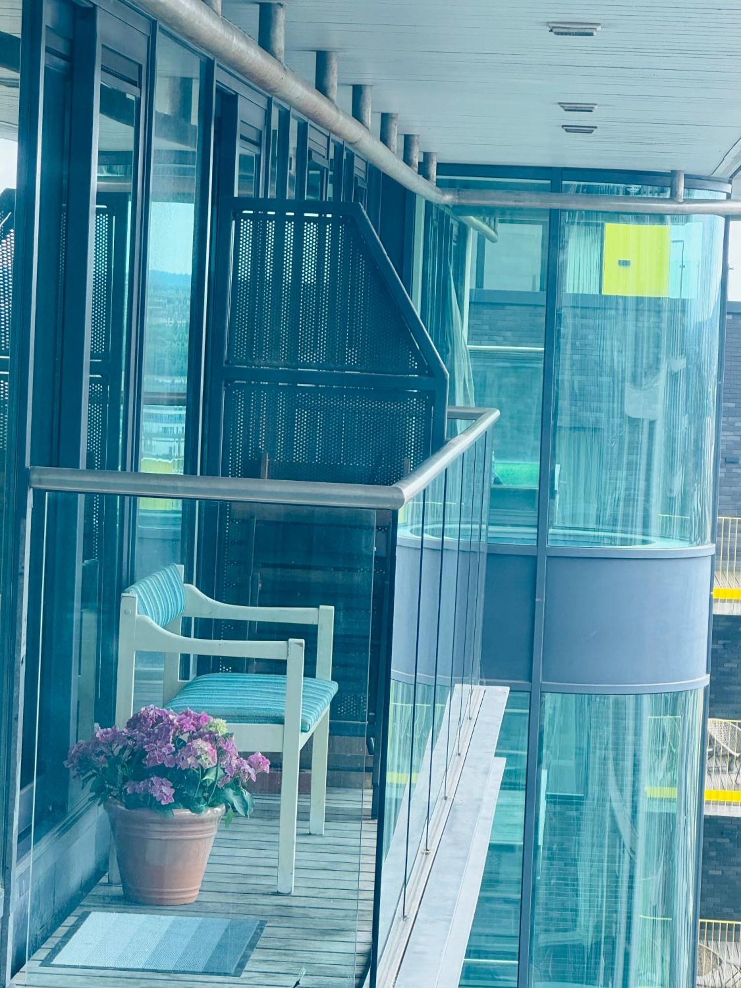 Modern 2Bed 2Bath Apartment Canary Wharf - Upto 5 Person Лондон Экстерьер фото